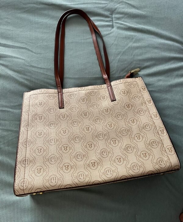 Cartera Beig