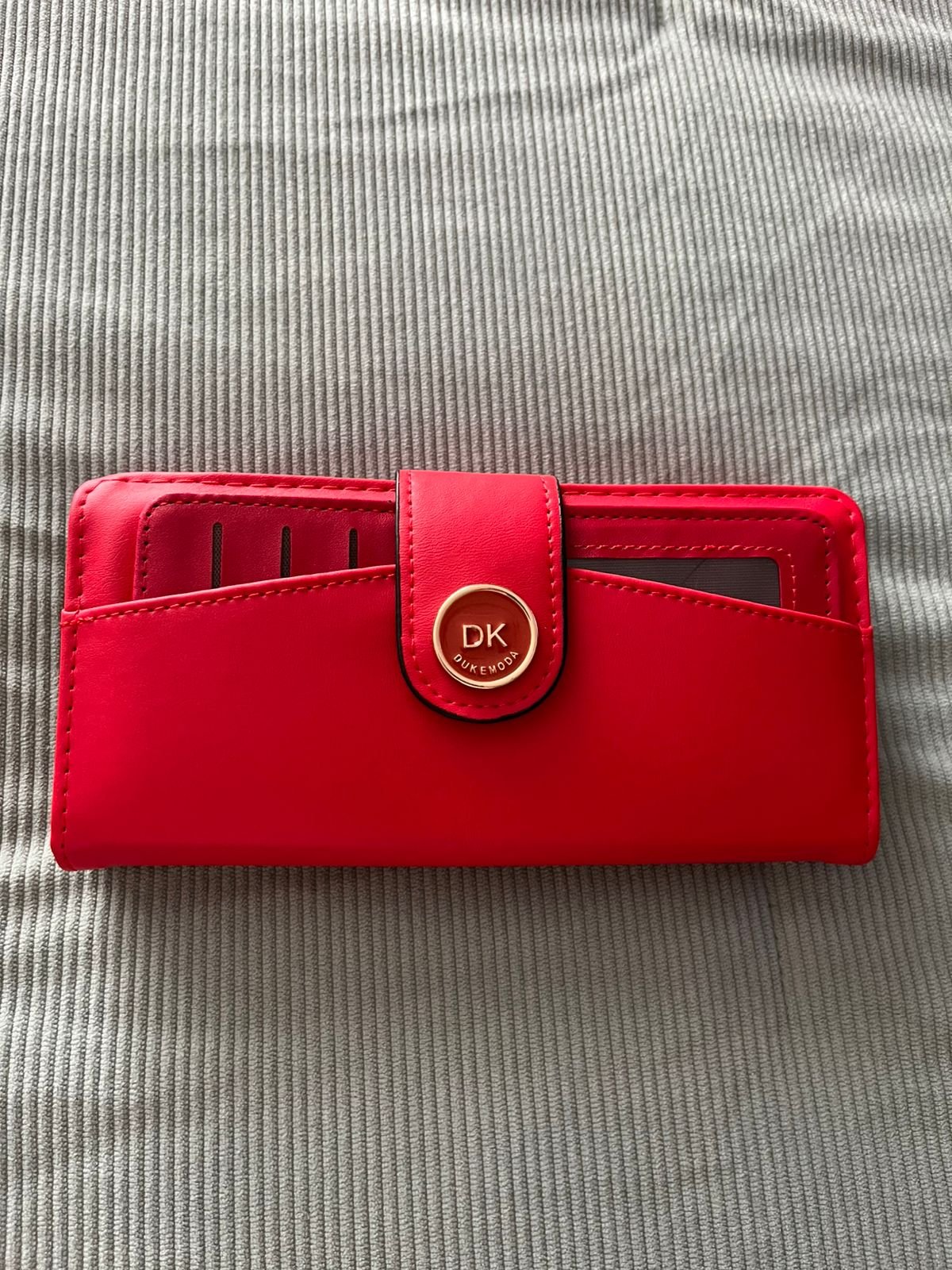 Billetera roja